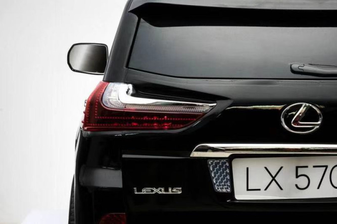 Детский электромобиль Lexus LX570 4WD MP3 - DK-LX570-BLACK-PAINT