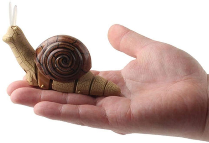 Радиоуправляемый робот ZF Улитка с коричневым панцирем - ZF-7701A