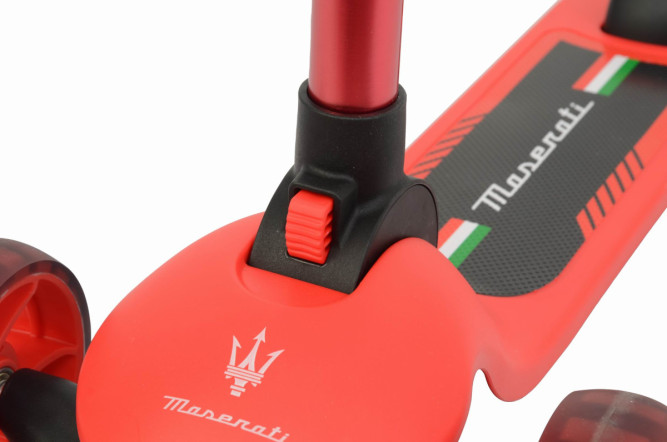 Трехколесный беговел-самокат Maserati с сиденьем - CLB-0140-RED