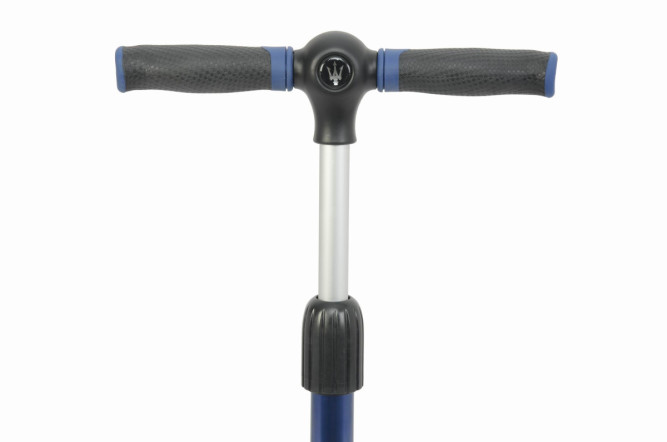 Трехколесный беговел-самокат Maserati с сиденьем - CLB-0140-WHITE