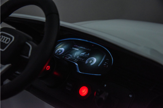 Детский электромобиль Audi Q7 12V 2WD - HL678-LUX-WHITE