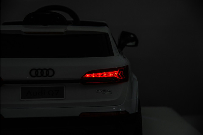 Детский электромобиль Audi Q7 12V 2WD - HL678-LUX-WHITE