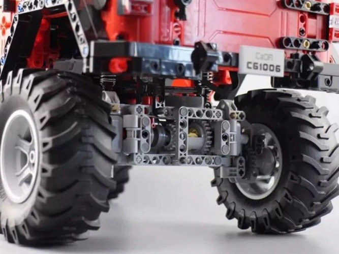 Радиоуправляемый конструктор CADA deTech Jeep Wrangler (1941 деталь) - C61006W