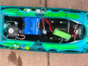 Радиоуправляемый катер SYMA/SKYTECH Q7 (35 см, 30 км/ч, LED подсветка) - H155 / Q7