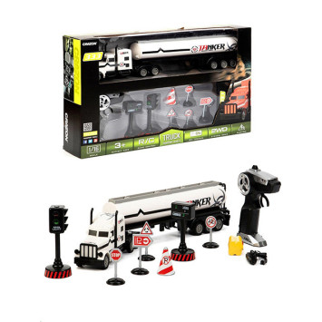 Радиоуправляемый грузовик цистерна и набор дорожных знаков (2WD, акб, 1:16) - GM1936