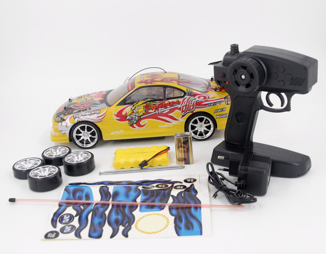 Радиоуправляемый автомобиль для дрифта Nissan Silvia GT 1:14 - 828-3