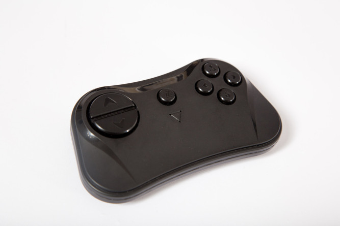 Детский электромобиль Mercedes Benz AMG GT R 2.4G - White - HL288