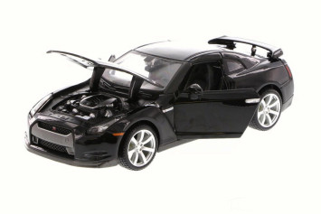 Металлическая модель Maisto Nissan GT-R 2009 1:24 - 31900