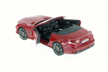 Металлическая модель Maisto Mercedes-Benz SL 63 AMG 1:24 - 31900