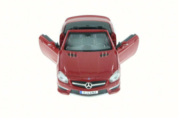 Металлическая модель Maisto Mercedes-Benz SL 63 AMG 1:24 - 31900