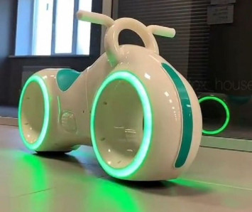 Беговел Star One Scooter - DB002-WHITE-GREEN