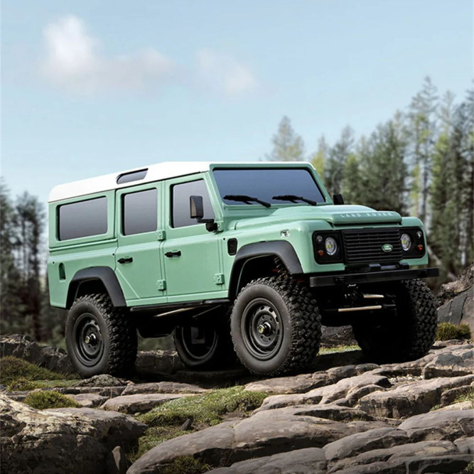 Радиоуправляемый внедорожник Land Rover Defender 4WD 1:18 - MN-111-GREEN